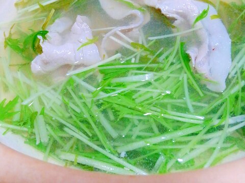 だけ！なのにおいしい☆水菜と豚バラのシンプル節約鍋